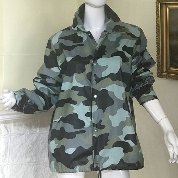 NWT Rains Camo Waterproof Hooded Jacket - Picture 1 of 7